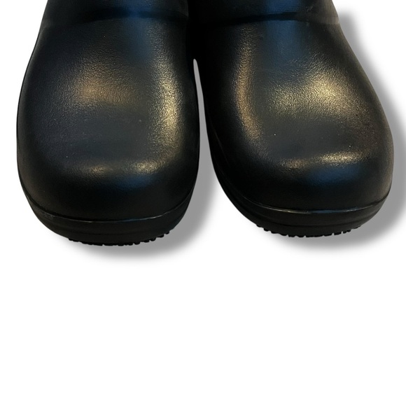 Crocs Work Clog Neria Pro II Slip on LiteRide Foam Closed Heel Toe Black W 9 - Picture 3 of 10